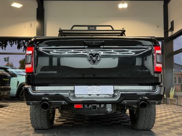 Dodge RAM - 12