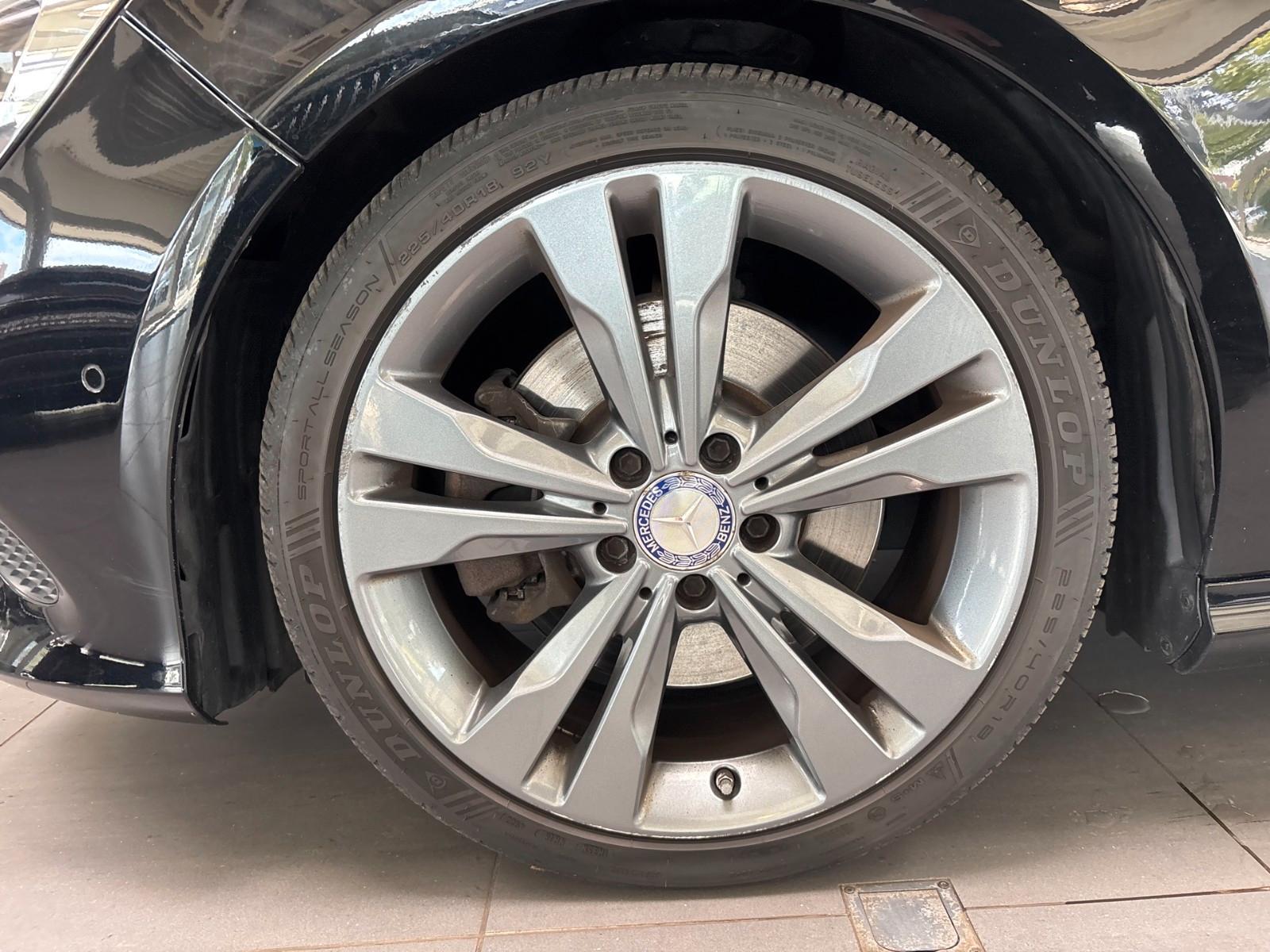 MERCEDES-BENZ CLA SHOOTING BRAKE 2.0 211ch 4MATIC BVA Sièges chauffants cuir Attelage Historique présent