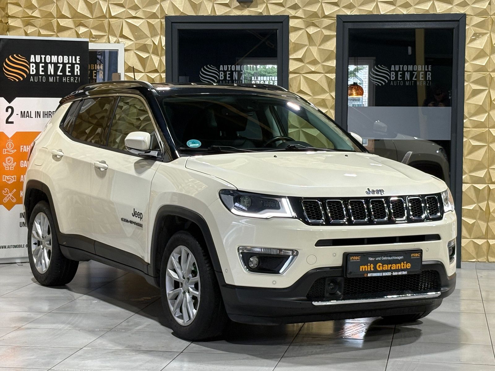 Fahrzeugabbildung Jeep Compass Limited FWD/NAVI/KAMERA/SOUND/DAB/SHZ