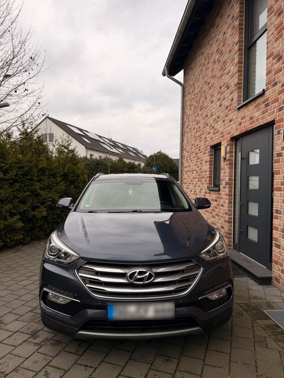 Image of Hyundai SANTA FE