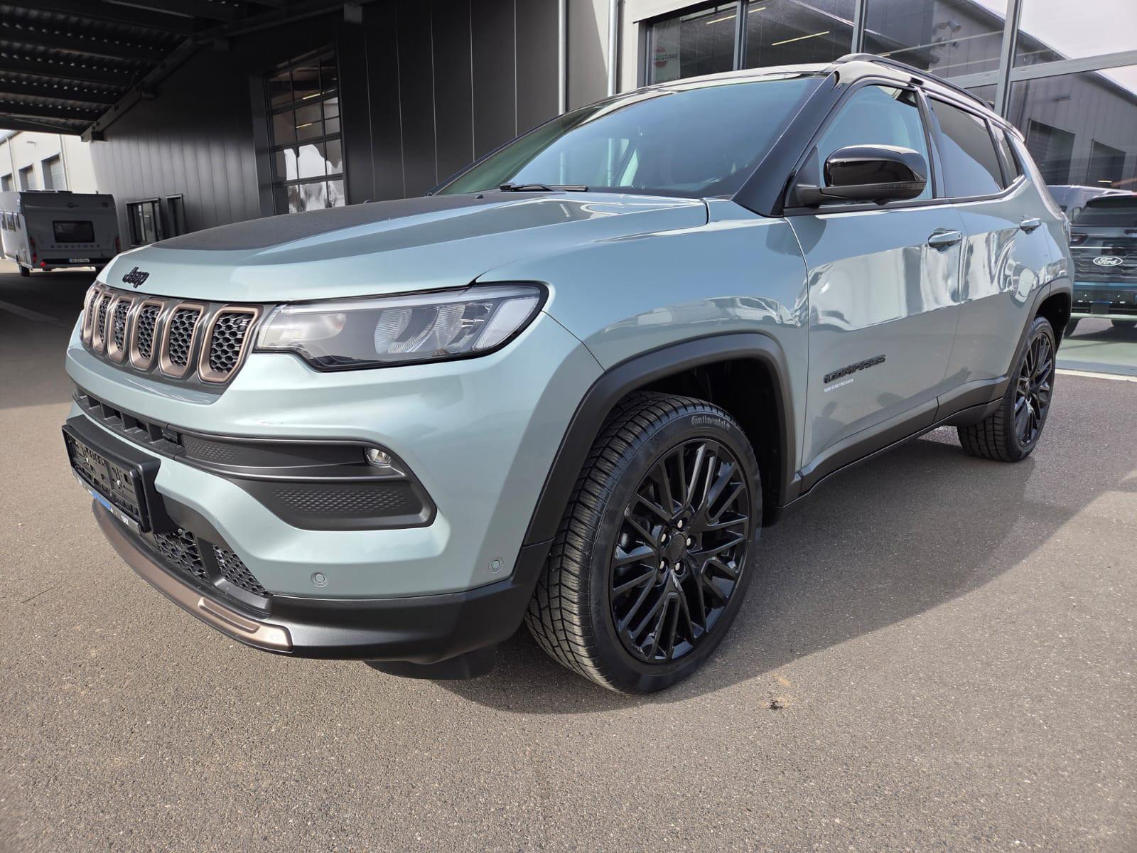 Jeep Compass e-Hybrid Upland 1.5l T4 48V 19LM Premium