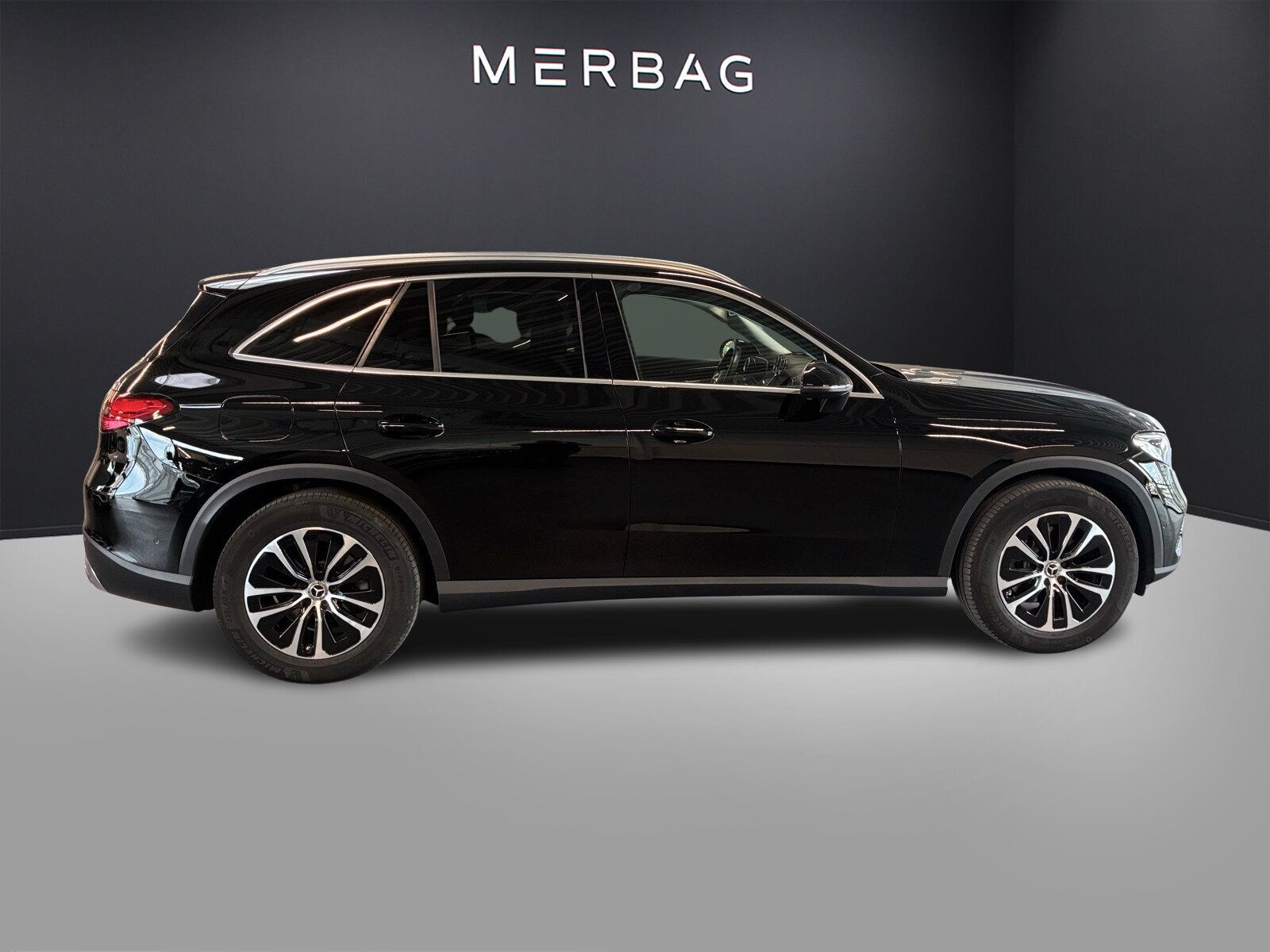 Mercedes-Benz GLC 220 d 4M AVANTGARDE MBUX KAMERA APPLE LED foto 4