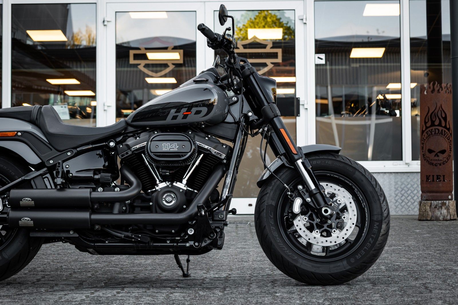 Fahrzeugabbildung Harley-Davidson FXFBS FAT BOB 114 CUI SOFTAIL - JEKILL&HYDE -