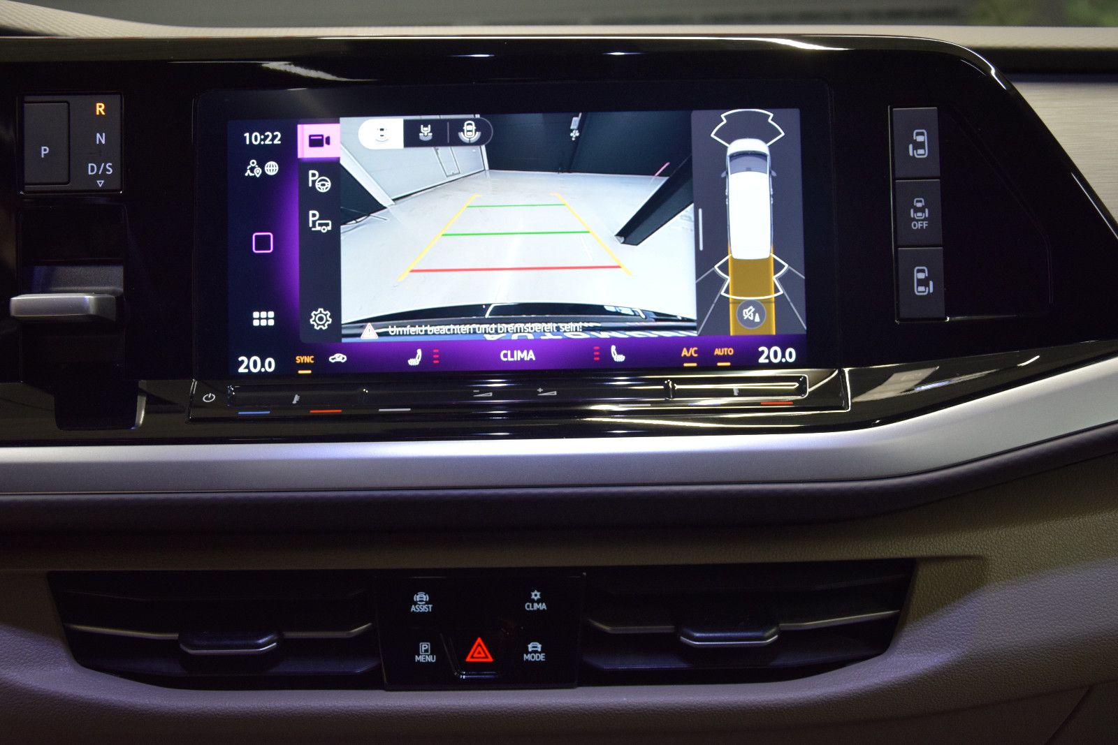 Fahrzeugabbildung Volkswagen T7 Multivan Pano ACC AHK DCC HK HuD 3-Zonen