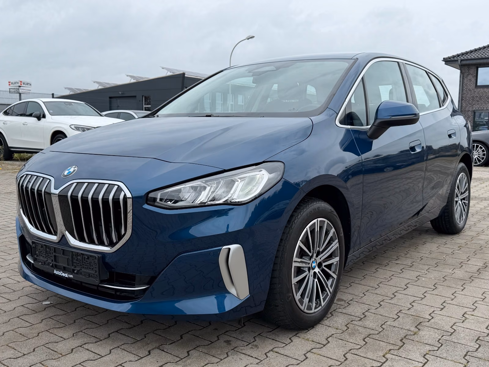 BMW 218 Active Tourer Luxury Line * Leder