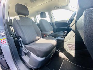 Volkswagen Tiguan Allspace - 11