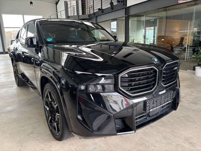 BMW XM Iconic Glow, 23"M,AHK,Massage Drivers