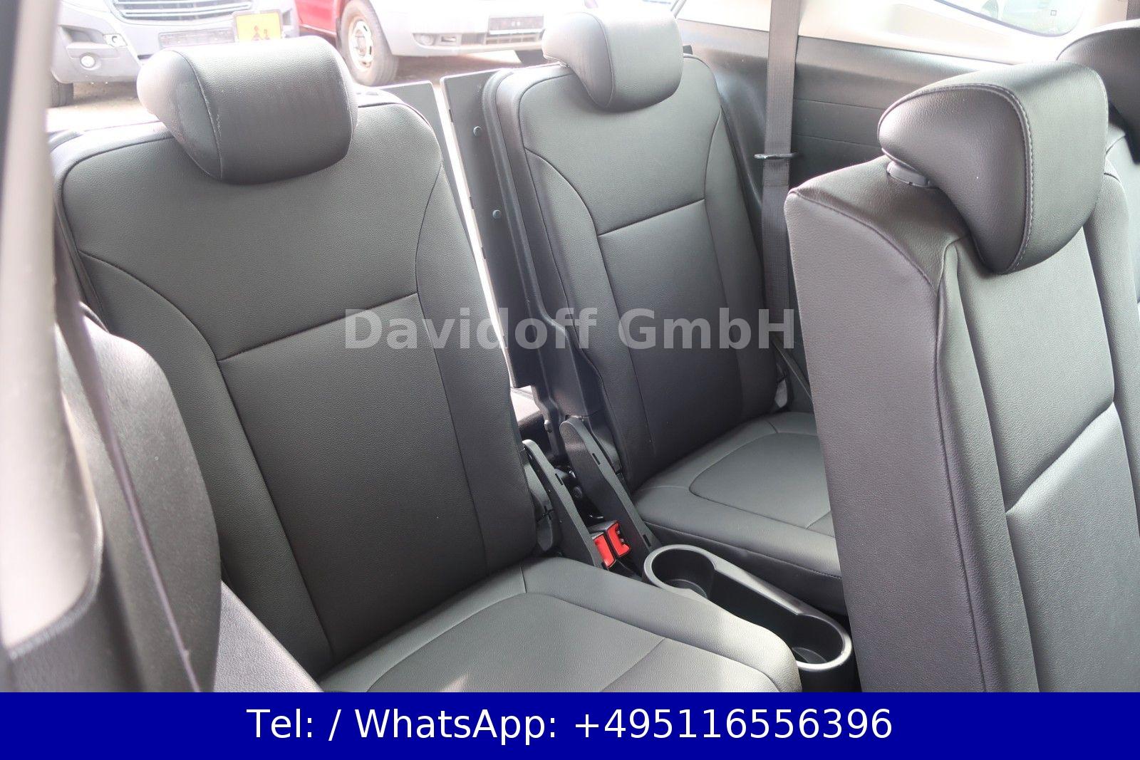 Opel Zafira 2015 — photo 15