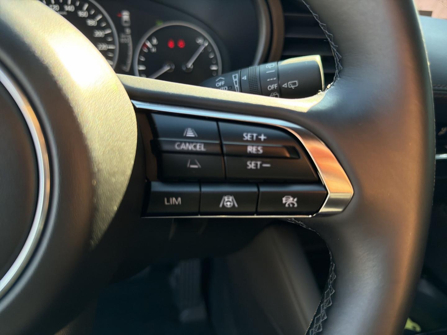 Mazda MAZDA3 Takumi SKY.-X 186 HUD Navi Leder Bose 360 Kame, миниатюра 24