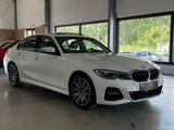 BMW 330 e M Sport Laser/HUD/Pano/Kam/SHZ/Memory - BMW 330 mit Hybrid-Antrieb: Automatik