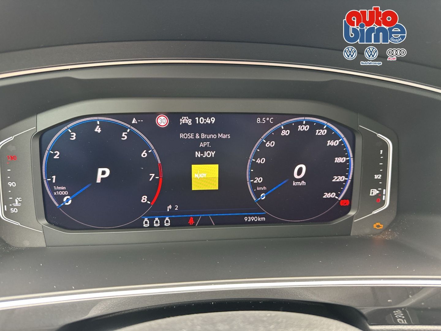 Tiguan R-Line 1.5 TSI BMT  AHK-klappbar Navi Dig