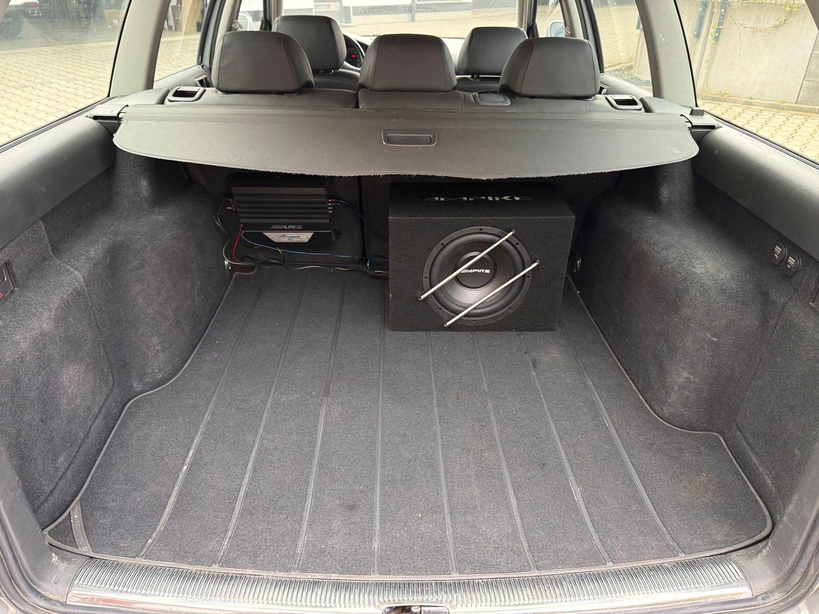 Volkswagen Passat 2005 — photo 12