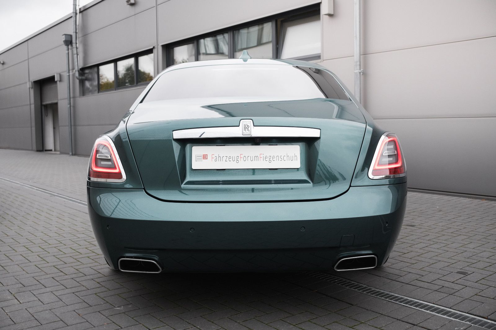 Fahrzeugabbildung Rolls-Royce Ghost EWB-Dt.Auto-