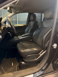 Mercedes ML 350 - 9
