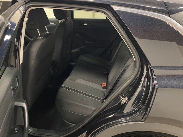 Fahrzeugabbildung Volkswagen T-Roc 1.5 TSI OPF DSG Life + ACC+AHK+BHZ LENKRAD