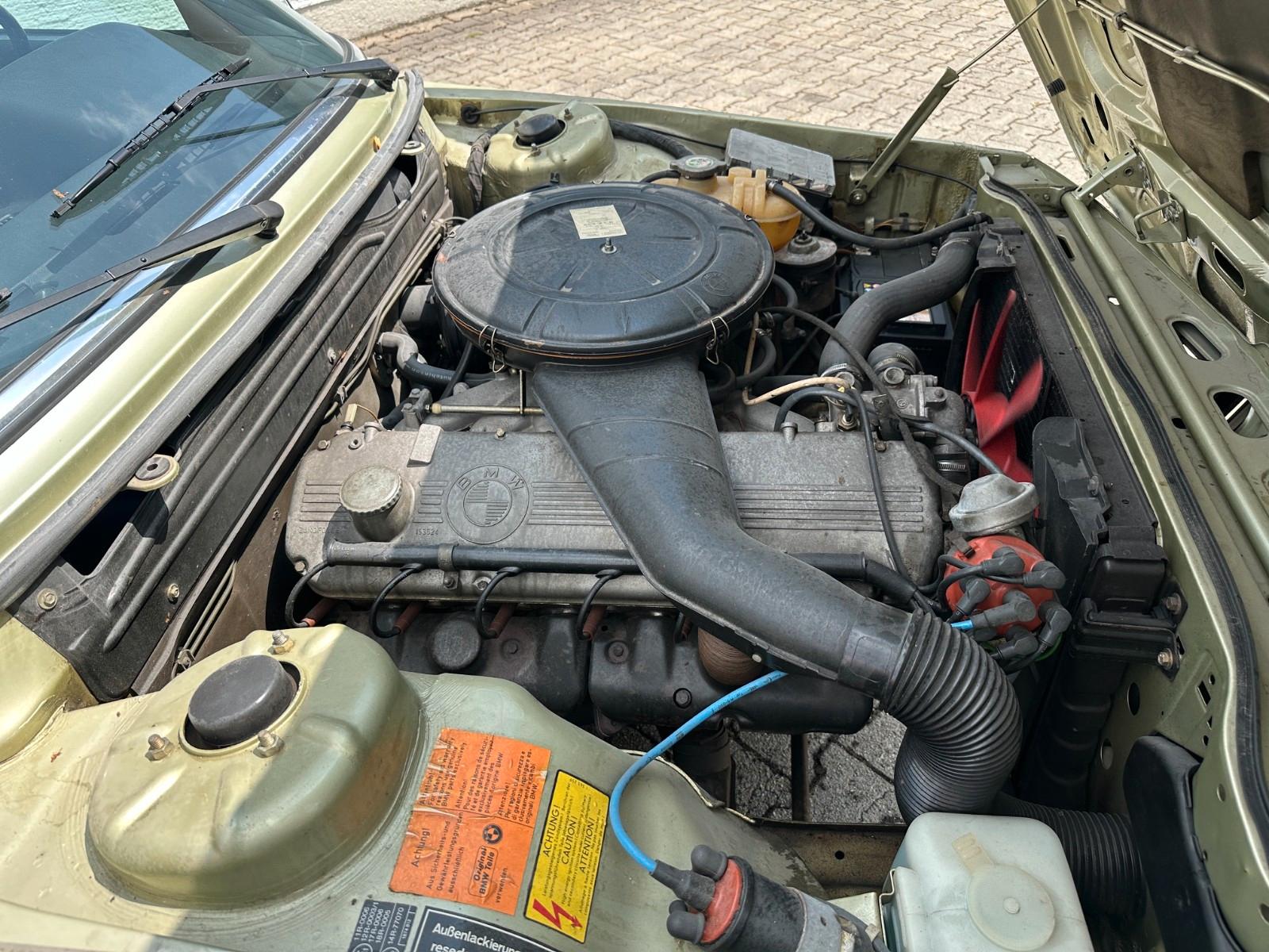BMW 525 E12 150 CH BVM - TOIT OUVRANT
