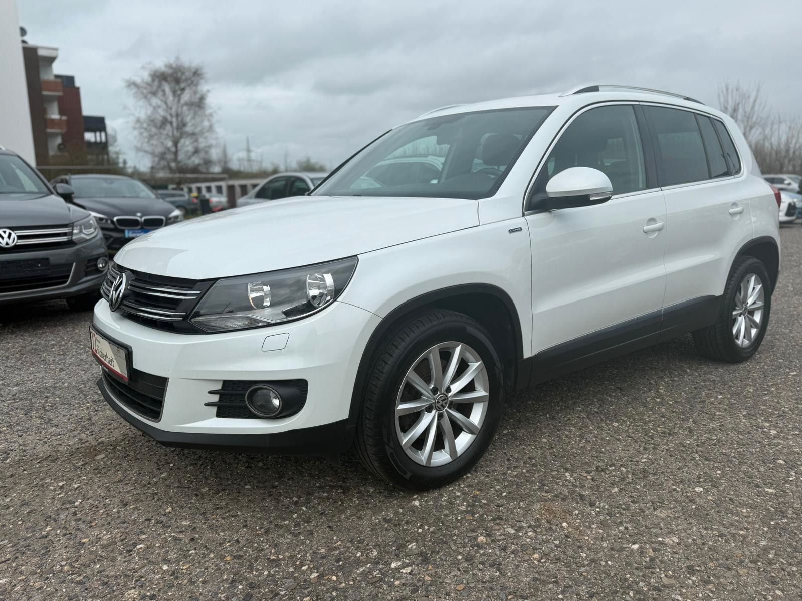 VW Tiguan Lounge Sport&amp;Style BMT 1.4 TSI/NAVi/PANO/