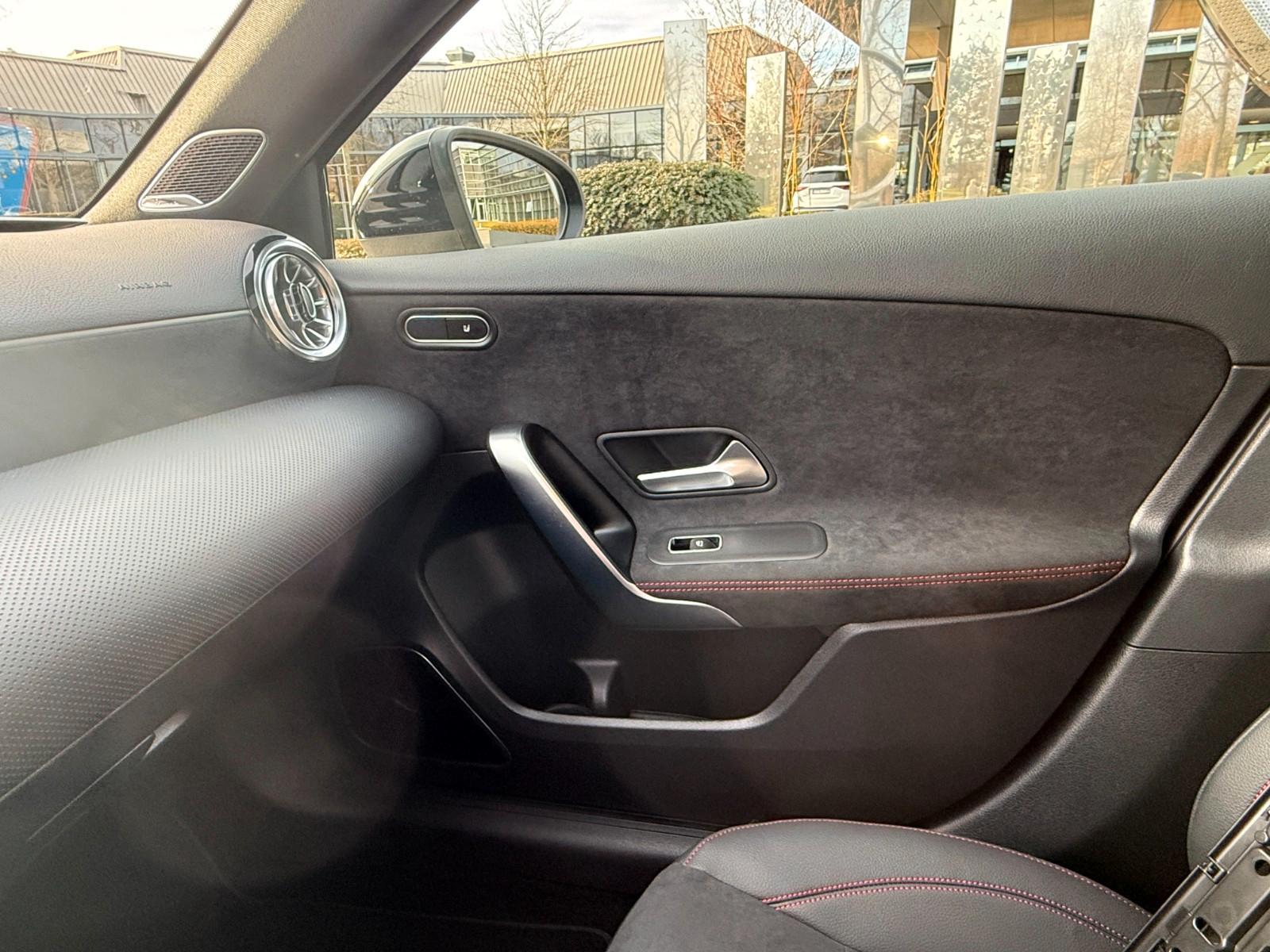 Mercedes-Benz A 250 A A 250 e