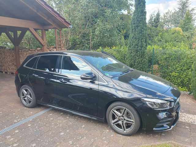 MERCEDES-BENZ B 220 d DCT -