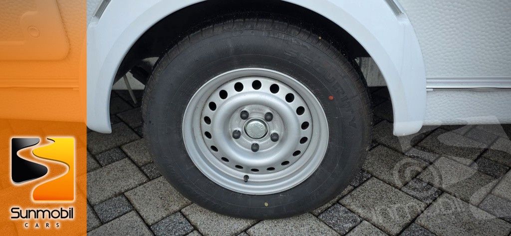 Fahrzeugabbildung Weinsberg CaraOne 420 QD 1.350 kg Ambientebeleuchtung