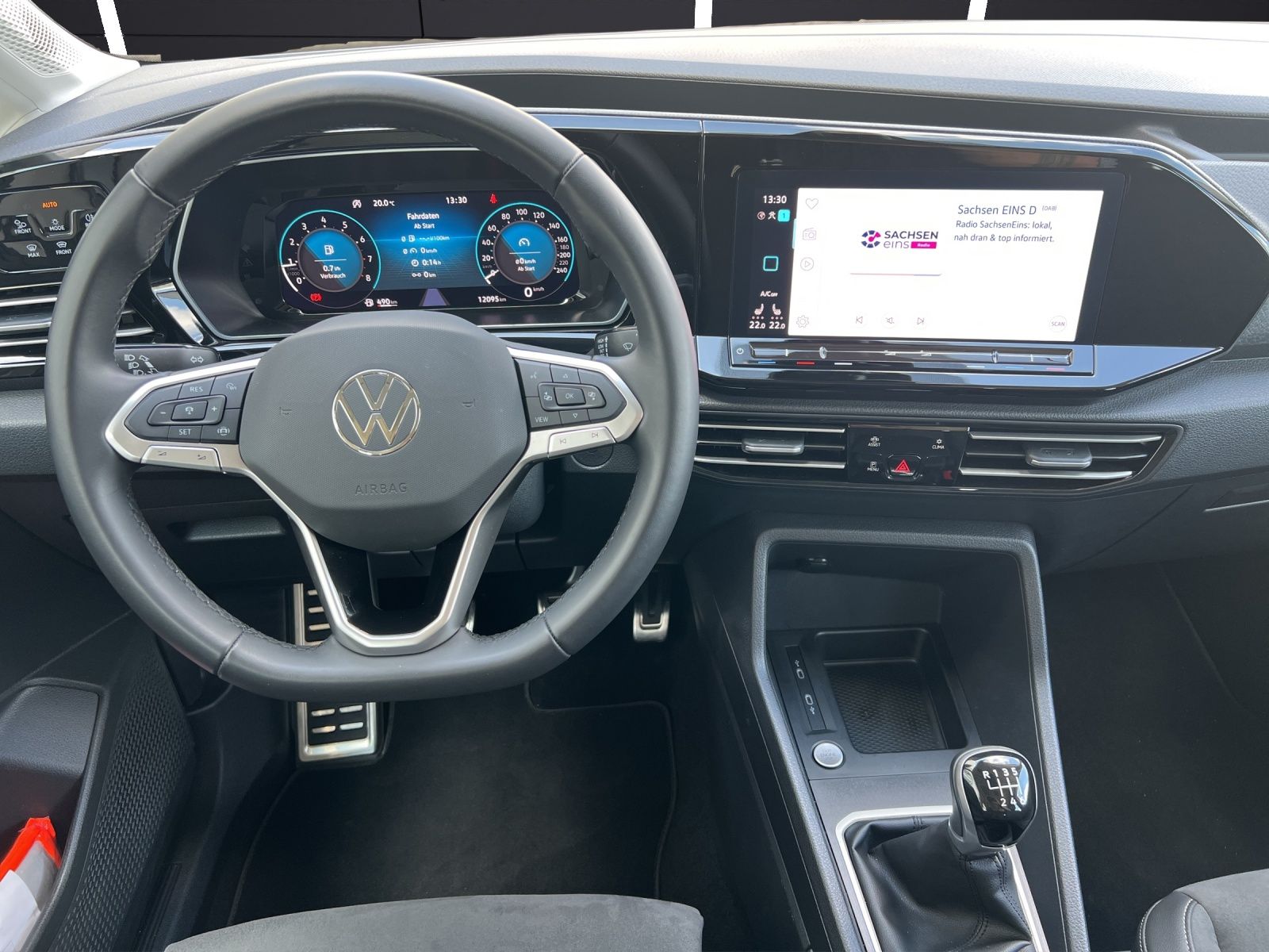 Fahrzeugabbildung Volkswagen Caddy Maxi TSI Style Maxi LED AHK STH NAVI