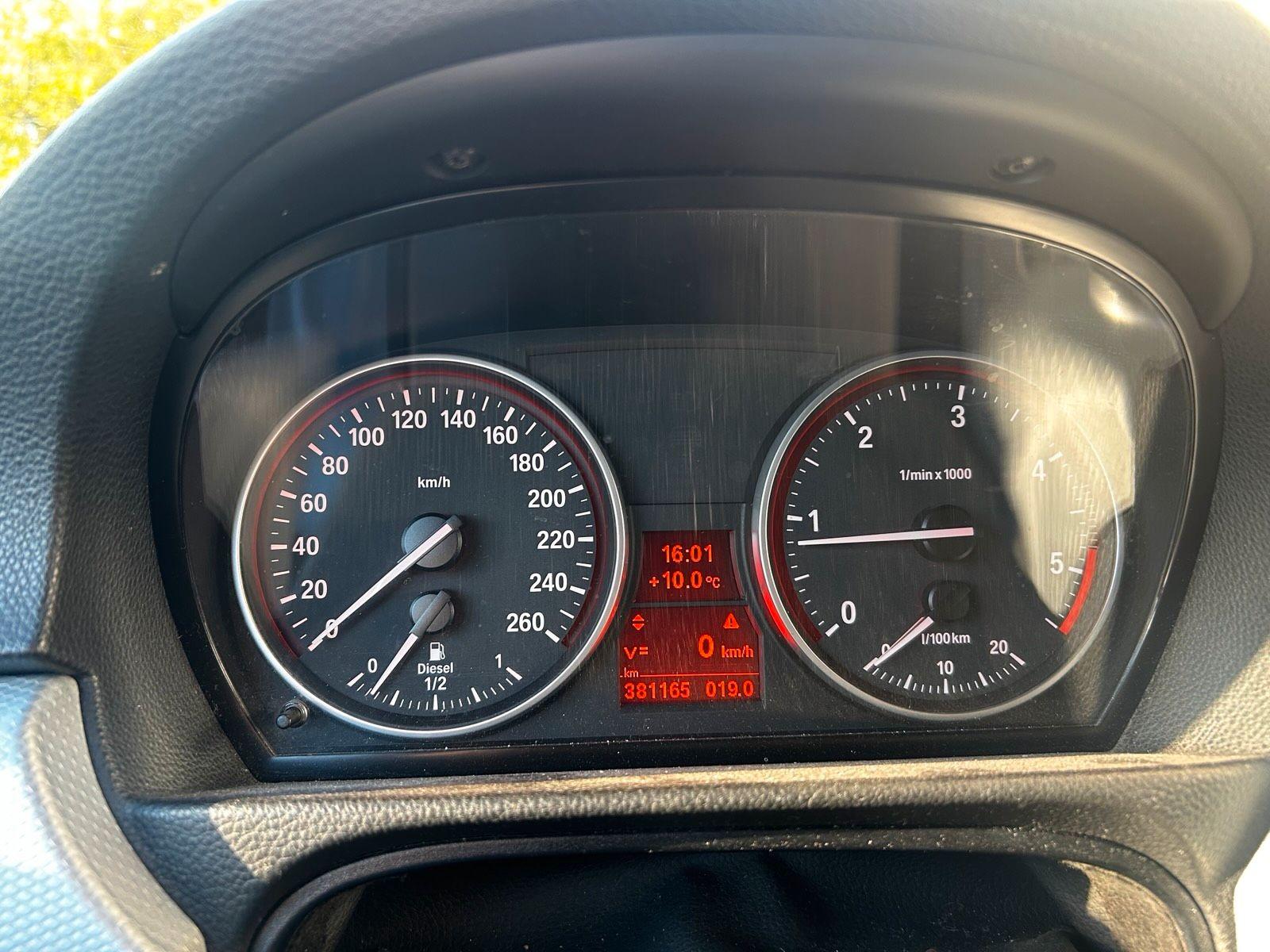 BMW 320 2008 — photo 11