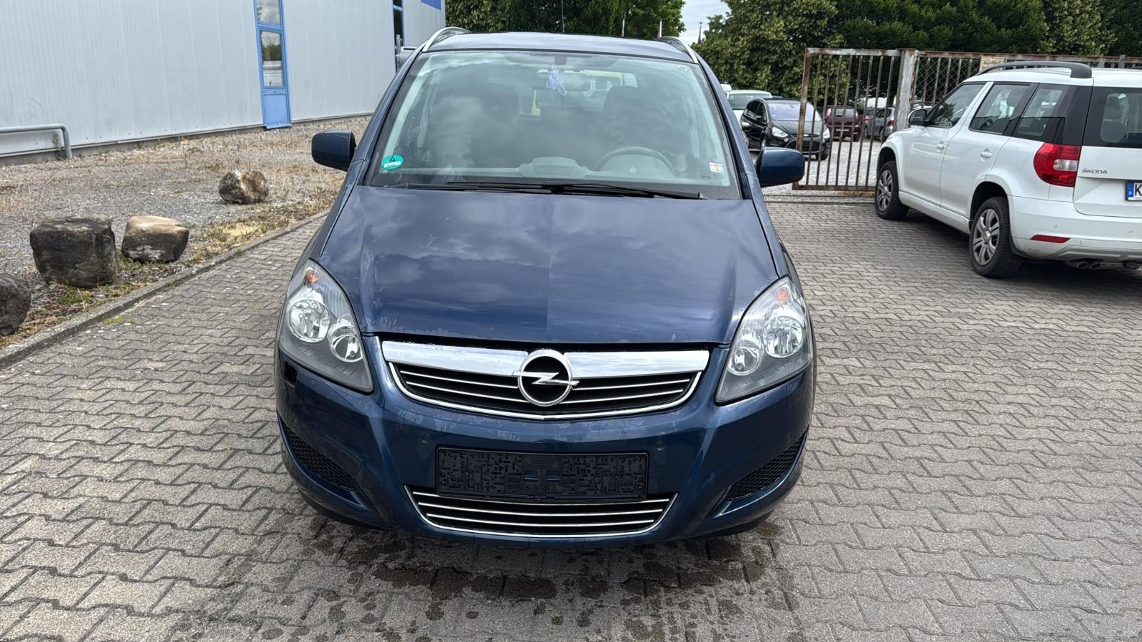 Opel Zafira B Family