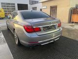 BMW 740d xDrive - - silberne BMW 740