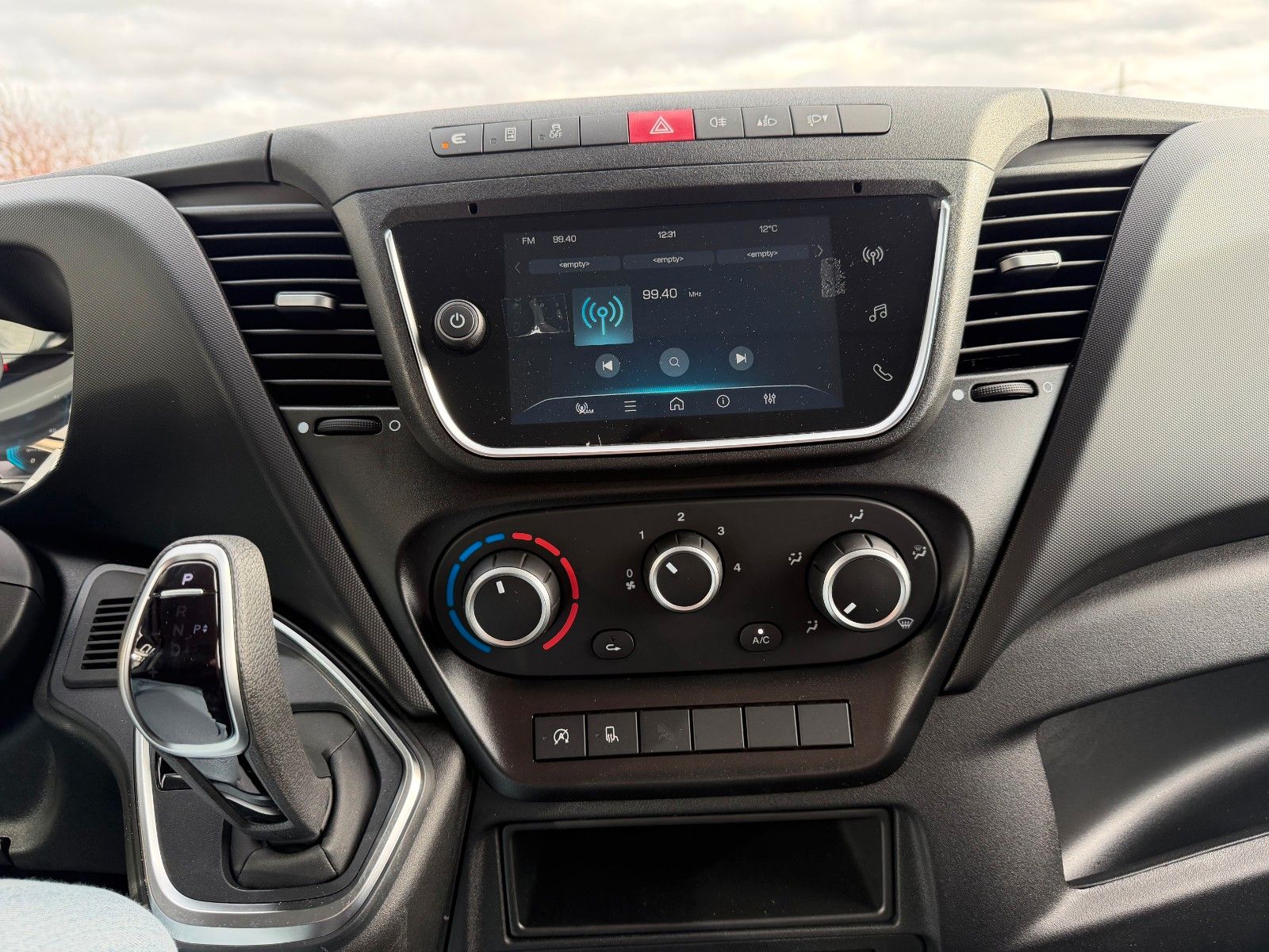 Fahrzeugabbildung Iveco Daily 35S14 A8*R3.450mm*Automatik*Kamera*2Sitze*