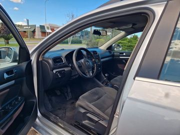 Volkswagen Golf - 6