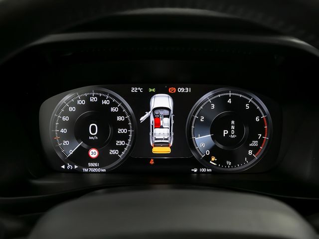 Volvo XC40 Momentum Pro 2WD Parkassistent-Paket Leder