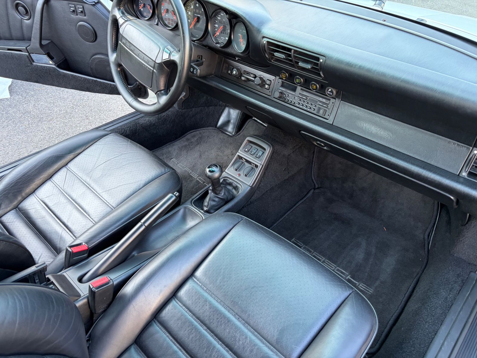 PORSCHE 964 17