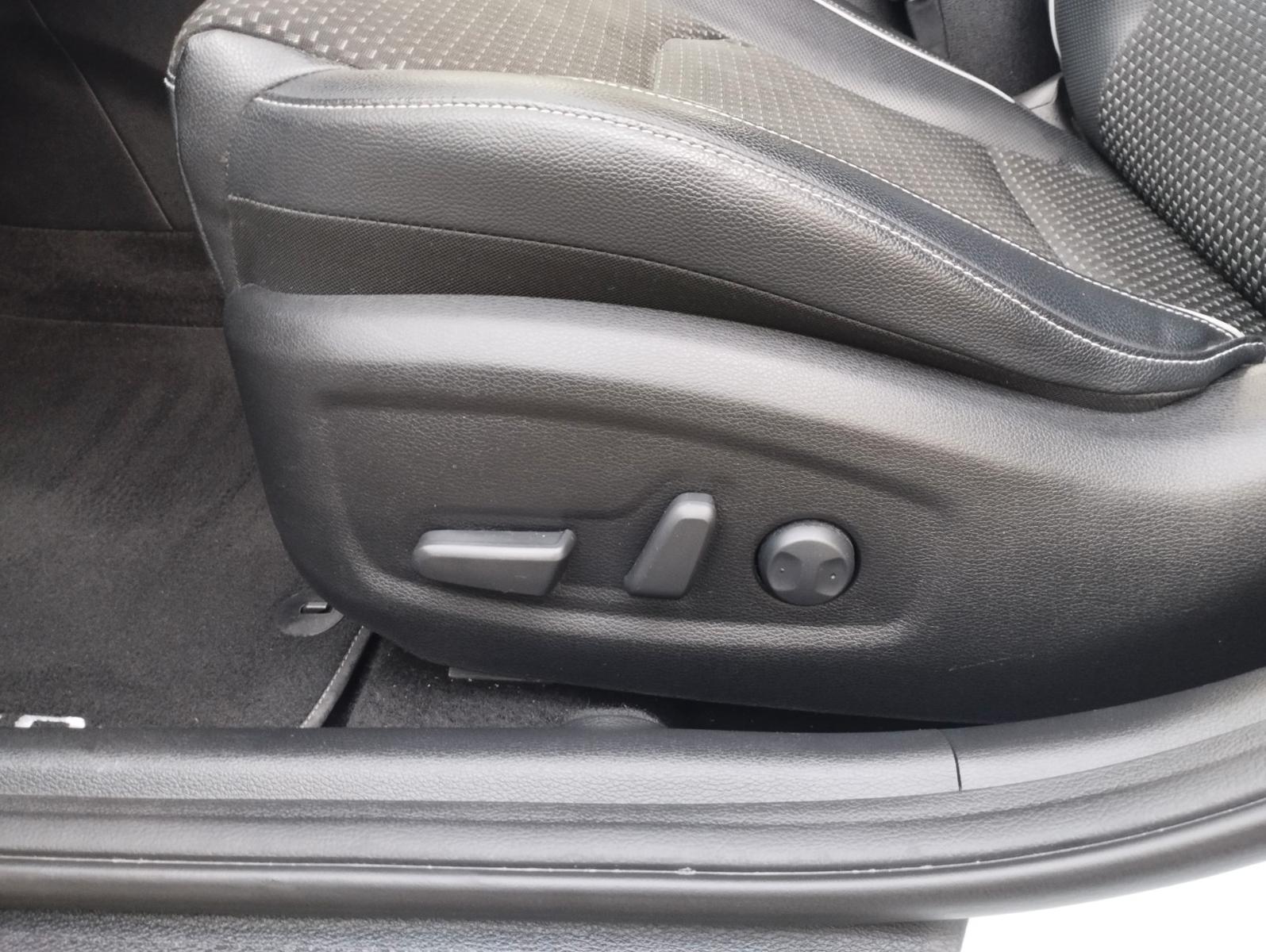 Kia Ceed SW 1.6 CRDi Spirit DCT VOLL / ACC / JBL
