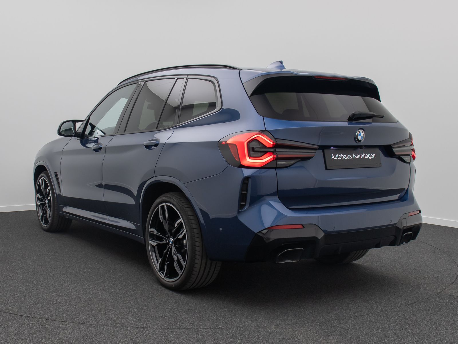 Fahrzeugabbildung BMW X3 M40i Kamera Laser HUD DAB HiFi Komfort 21Zoll
