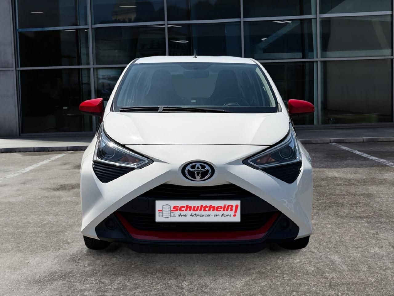 Fahrzeugabbildung Toyota AYGO x-play