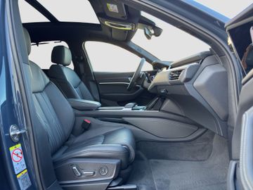 Audi Q8 e-tron - 10