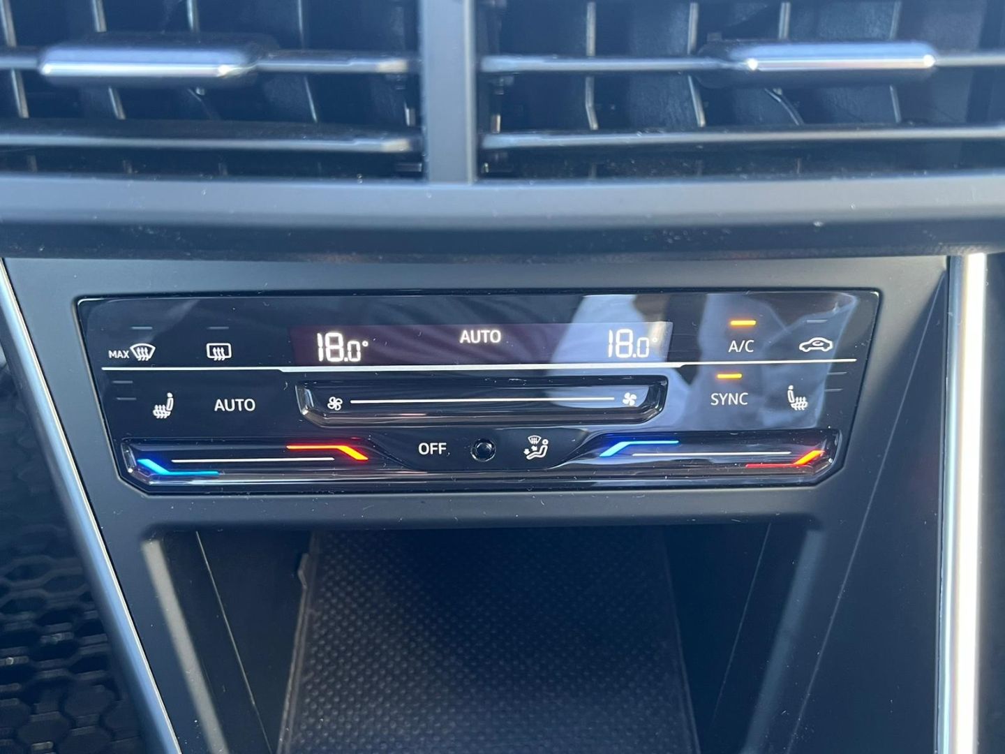 Polo Life TSI Navi*APP*Shzg*PDC*Climatr*LED*1HD!
