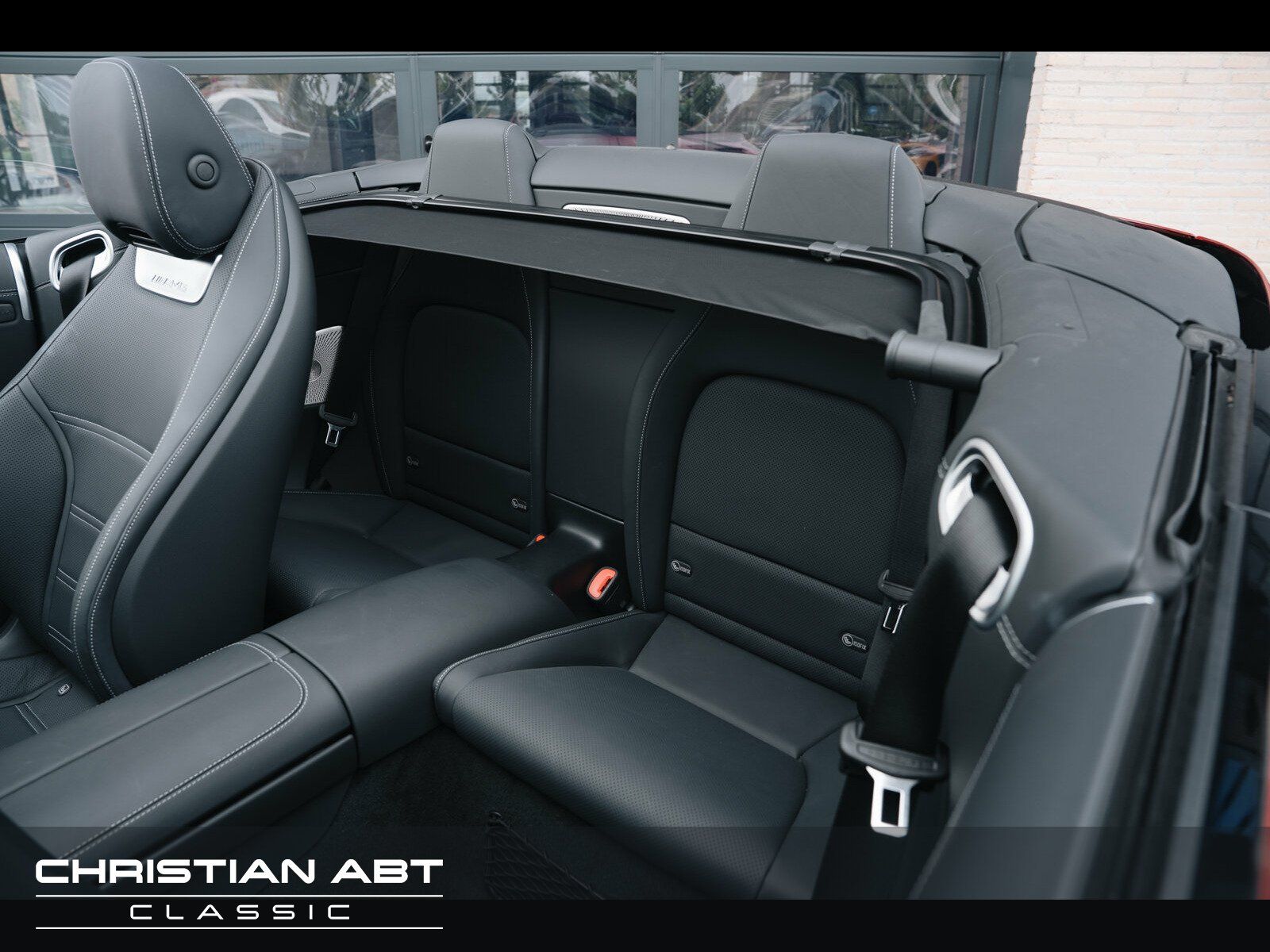 Fahrzeugabbildung Mercedes-Benz SL 63 AMG 4Matic Navi/Nachtsichtass.