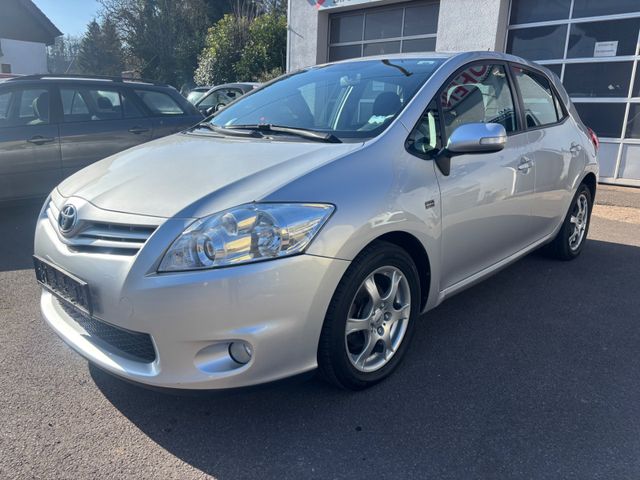 Toyota Auris Life+