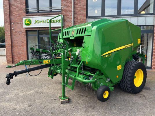 John Deere F441R
