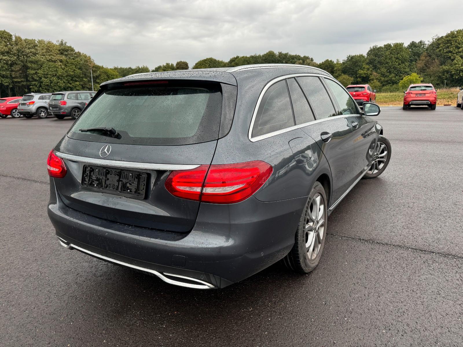 Mercedes-Benz C220 2014 — photo 5
