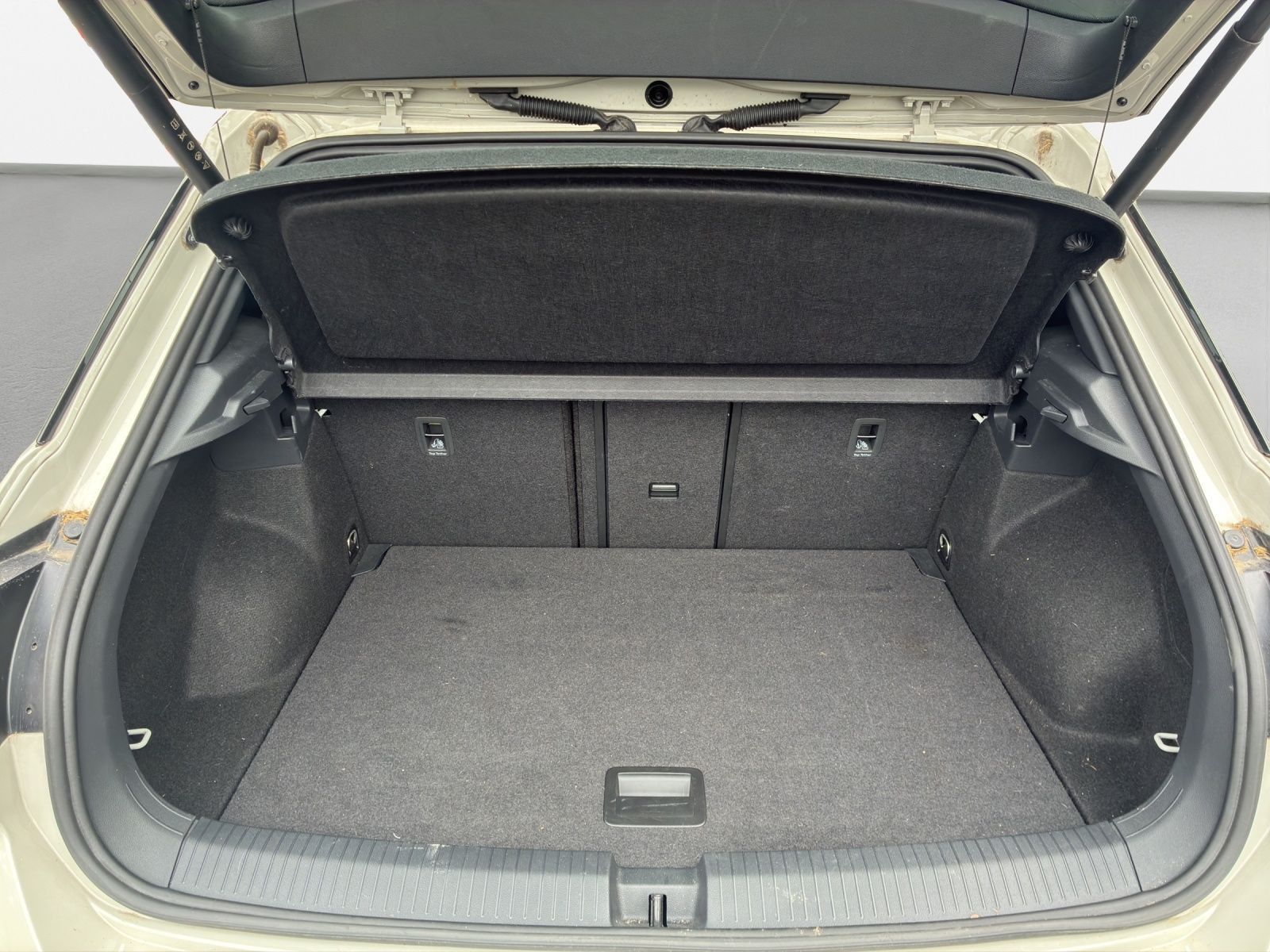 Volkswagen T-Roc - Bild 11