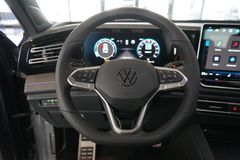VW Tiguan 1.5 eTSI R-Line | LED Plus | Navi | AHK VW Tiguan 1.5 eTSI R-Line | LED Plus | Navi | AHK