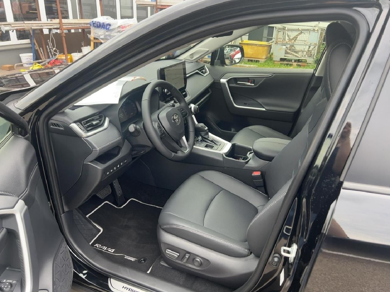 Fahrzeugabbildung Toyota RAV4 2,5 Hybrid 4x2 Lounge