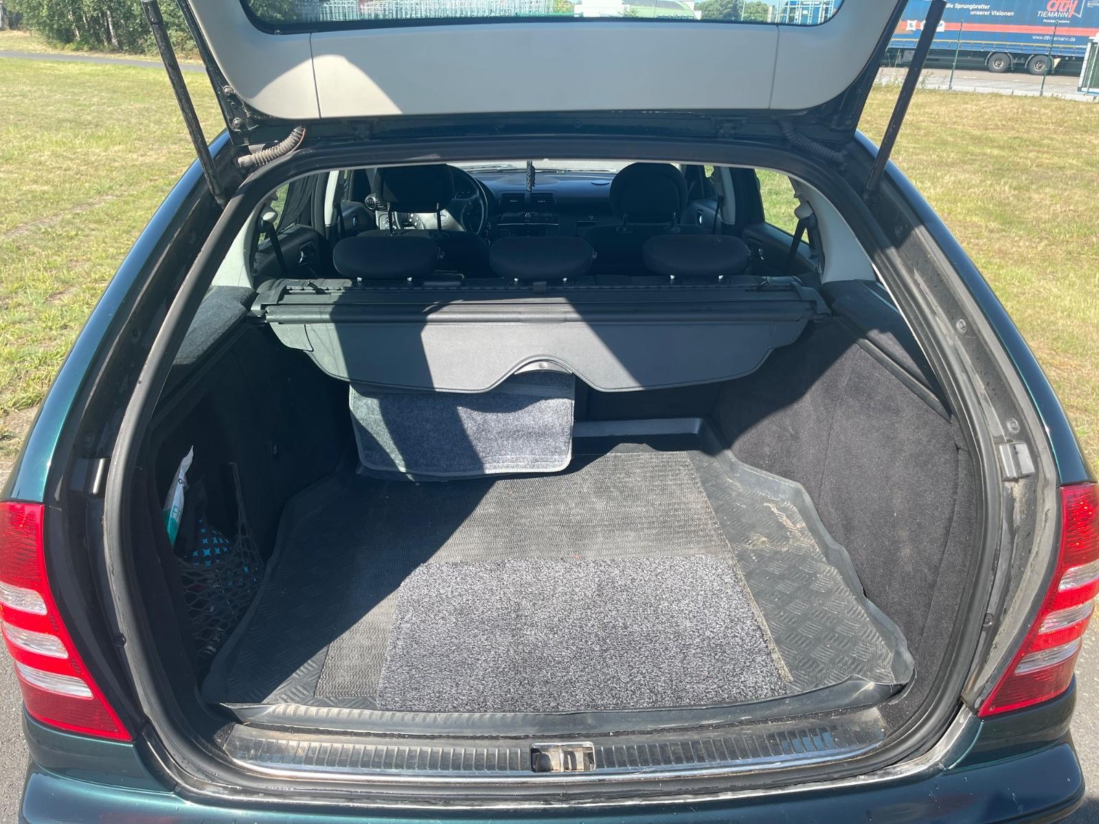 Mercedes-Benz C180 2005 — photo 5