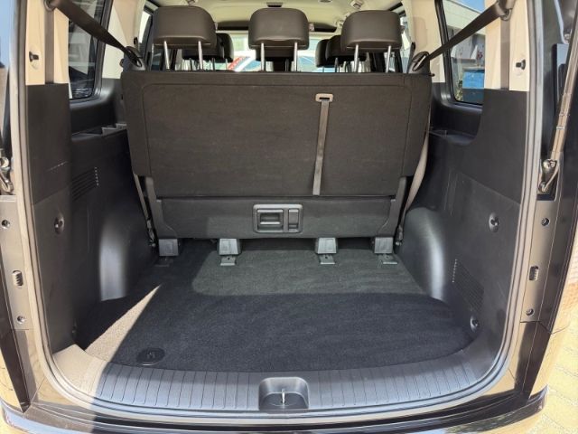 Fahrzeugabbildung Hyundai STARIA HEV 9-Sitzer (MY25) 1.6 T-GDI (225 PS) Pr