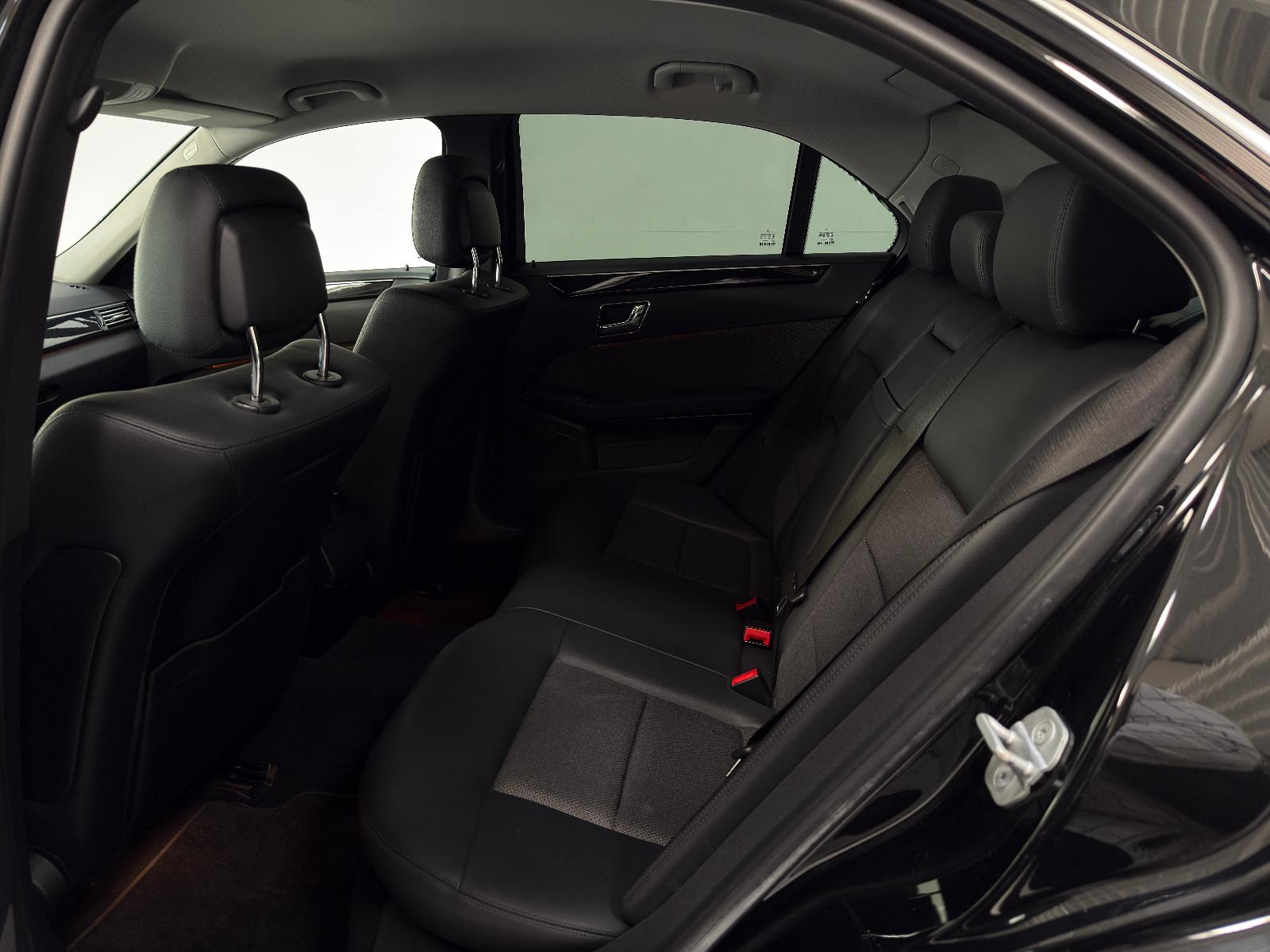 Mercedes-Benz E 200 Avantgarde, TÜV NEU,Automatik, Navi, Xenon