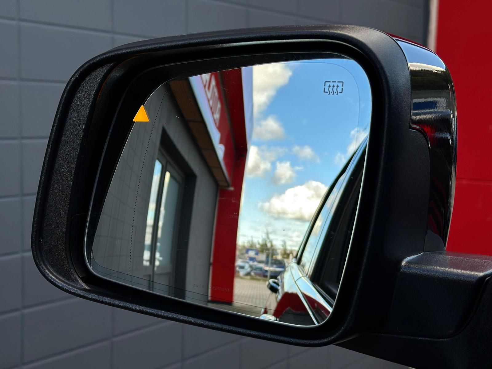 JEEP Grand Cherokee 6.4 HEMI SRT 4x4* BIXEN#AHK#PANO - Image 24