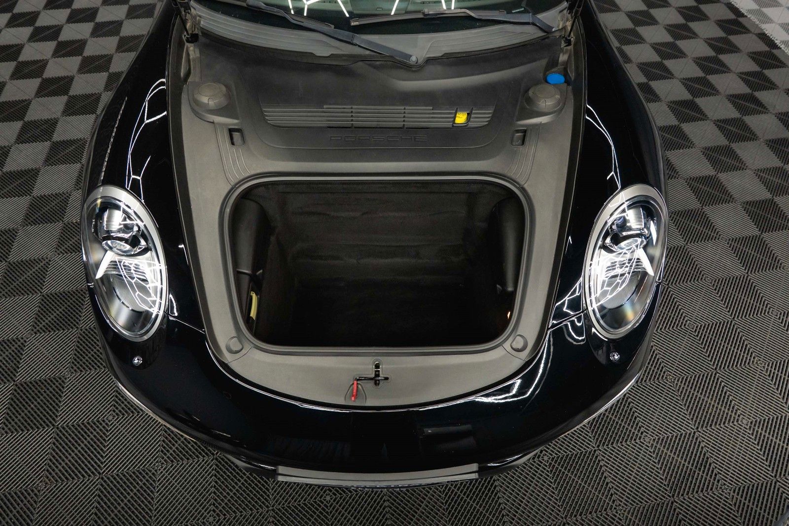 Fahrzeugabbildung Porsche 991 911 Carrera S Black Design Chrono *Pano*LED*