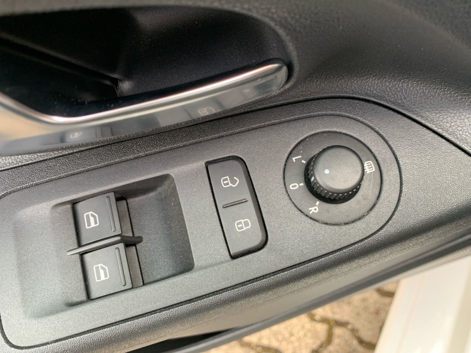 Fahrzeugabbildung Volkswagen up! 1.0 BMT move up! Sitzheizung 1Hd